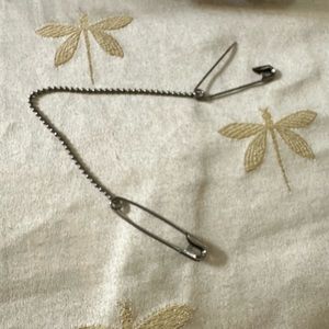 Vintage Silver Tone Double Ended Safety Pin Chain Sewing Notion.